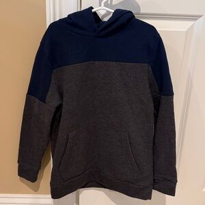 Tek Gear Navy and Gray boys Hoodie. Small. Hardly wore. EUC.